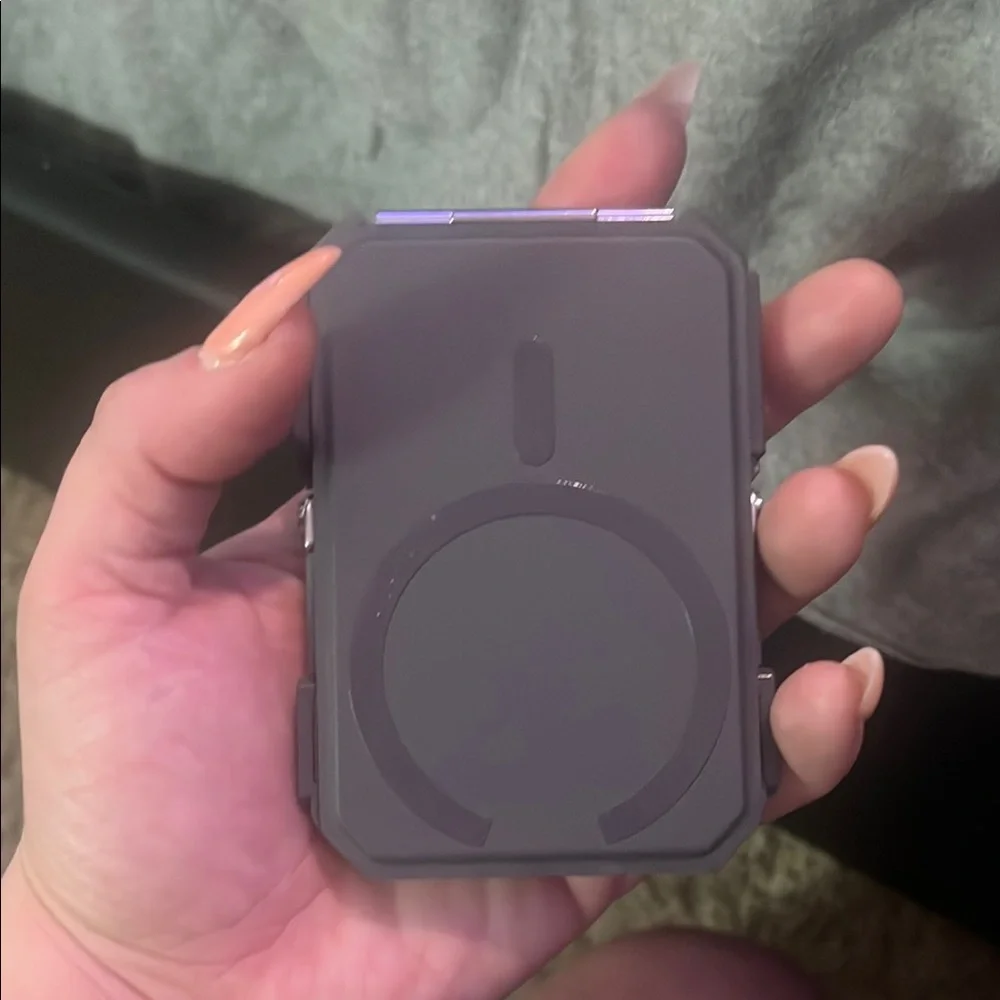 SUPCASE - Card holder and stand with MagSafe case
